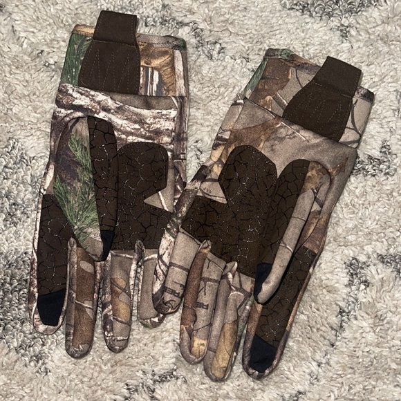 Realtree Camo hunting print gloves - Picture 2 of 5